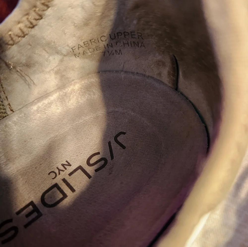 J Slides Damien Khaki womens knit sneaker sz 7.5 Beige stretchy in GUC see pics - Picture 5 of 13